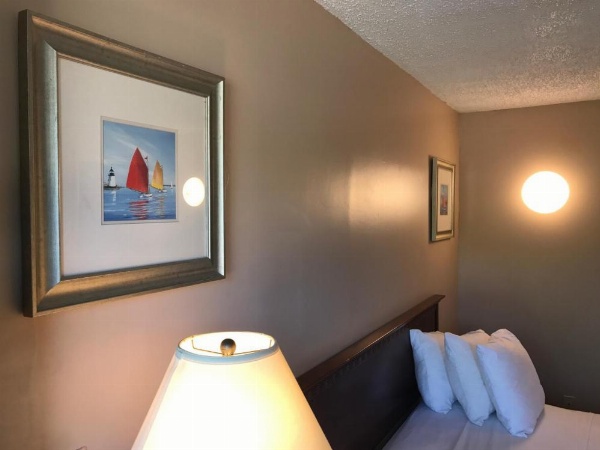 Capri Motel image 13
