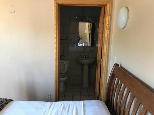 Capri Motel image 30