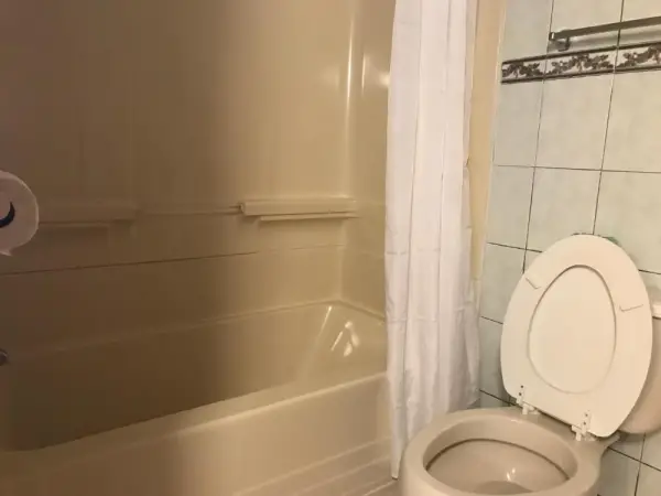 Capri Motel 6